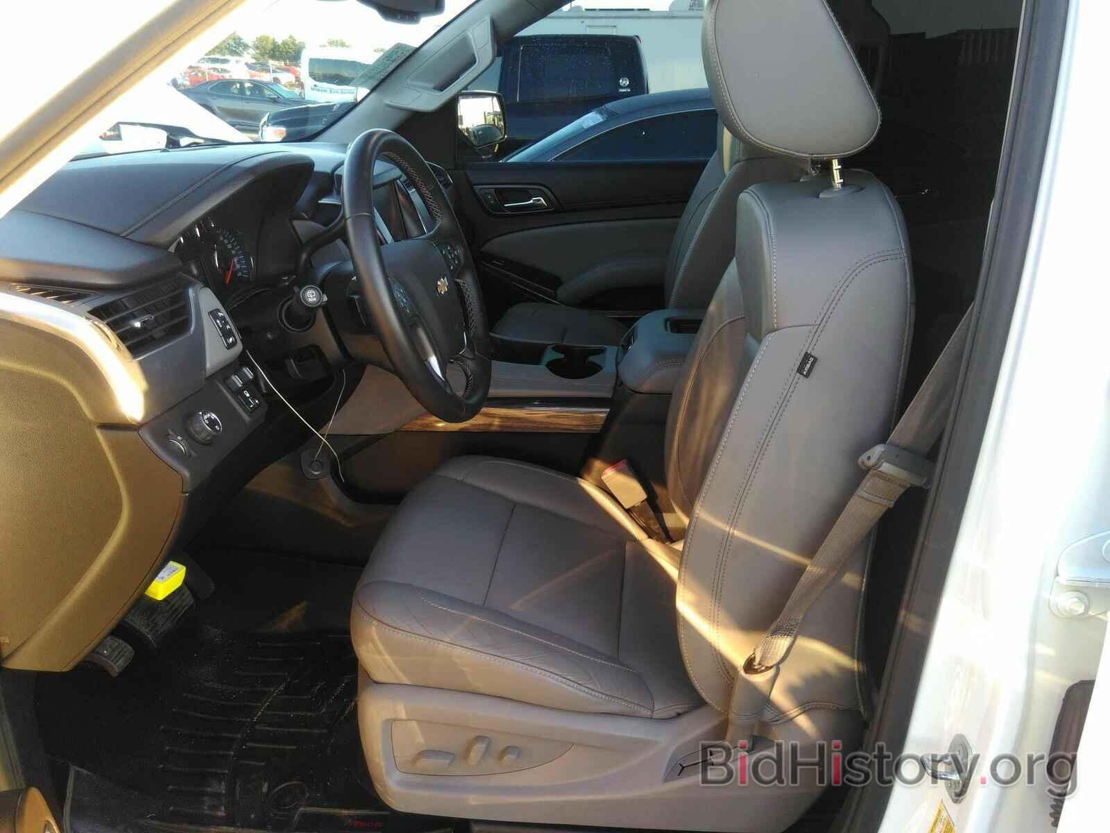 Photo 1GNSCBKC8GR379958 - Chevrolet Tahoe 2016