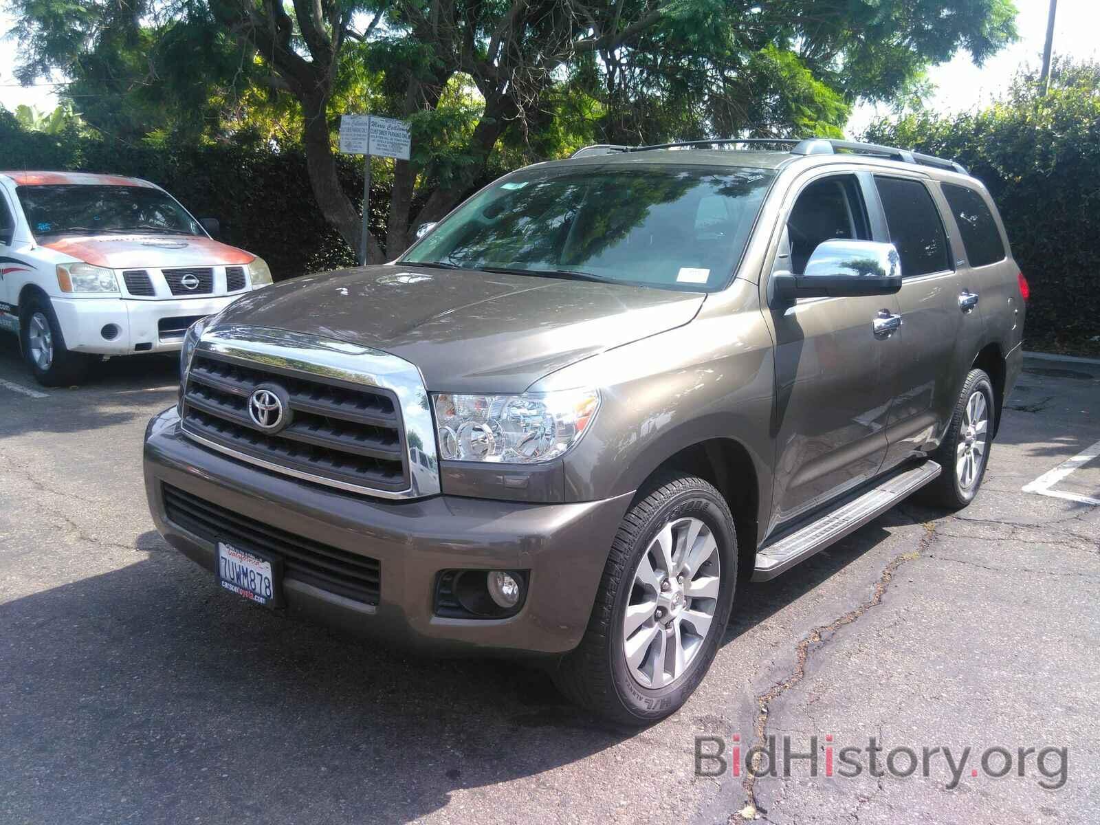 Photo 5TDJY5G18GS141544 - Toyota Sequoia 2016