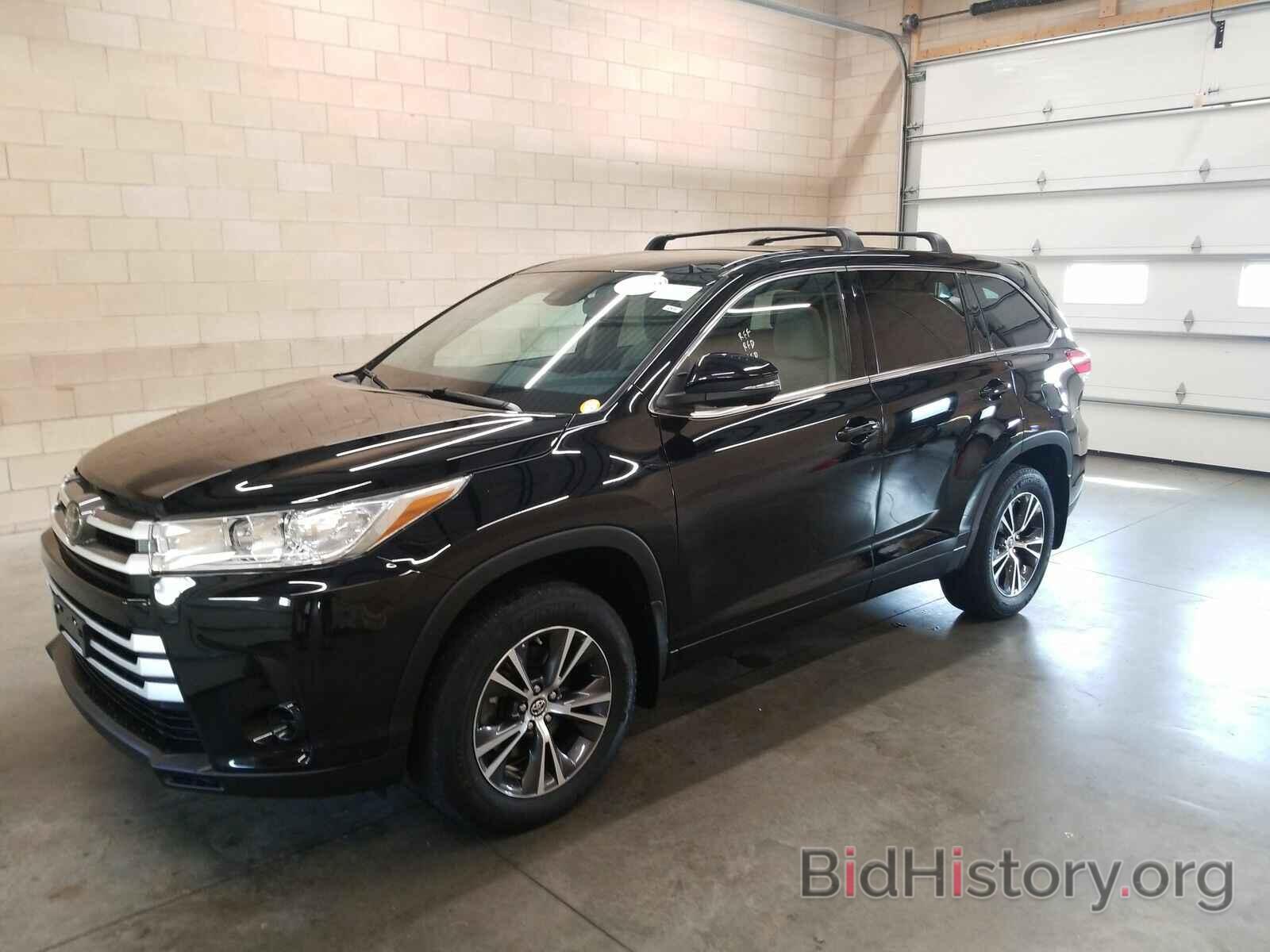 Photo 5TDBZRFH0JS879904 - Toyota Highlander 2018