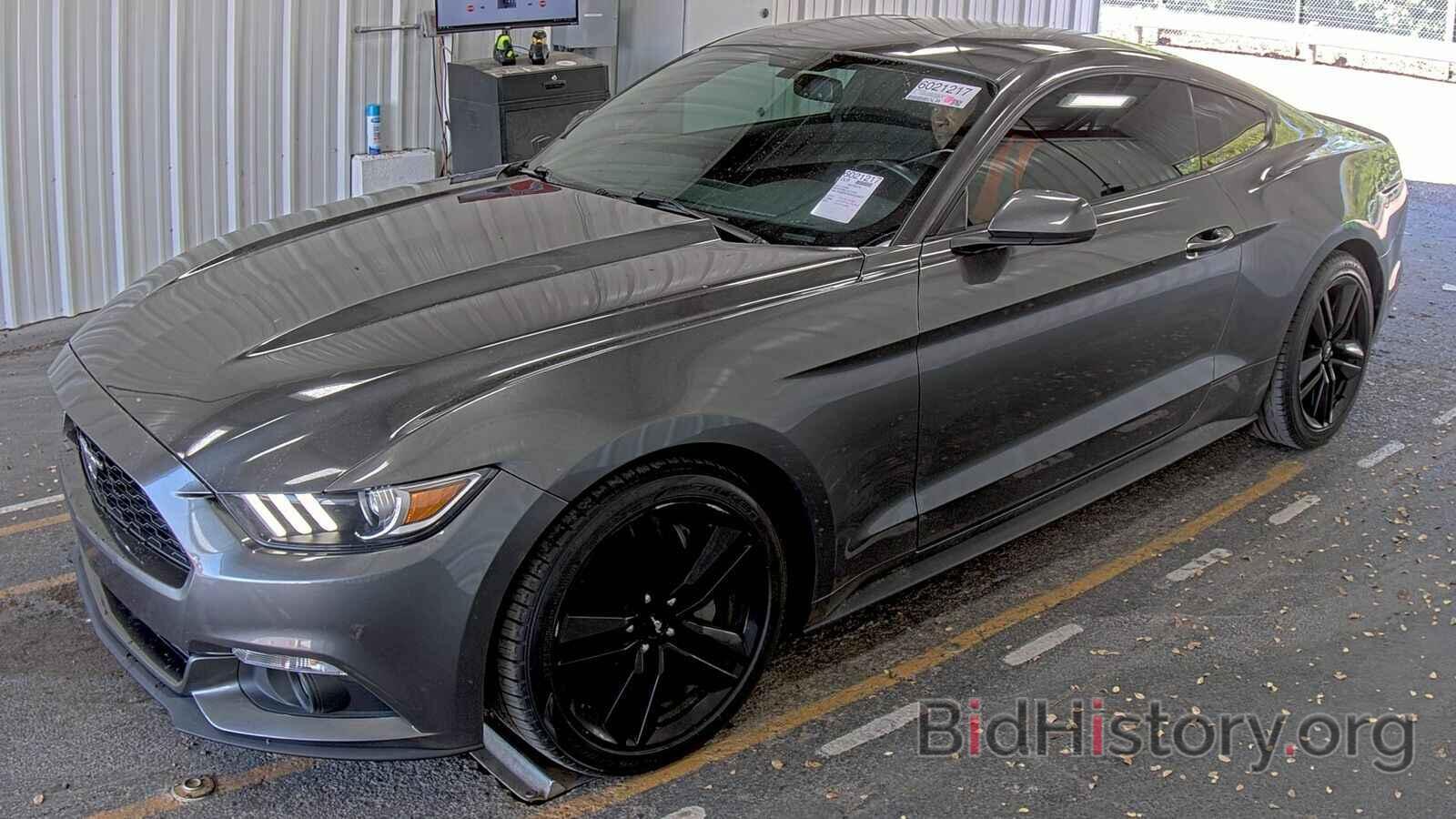Photo 1FA6P8TH9H5335977 - Ford Mustang 2017
