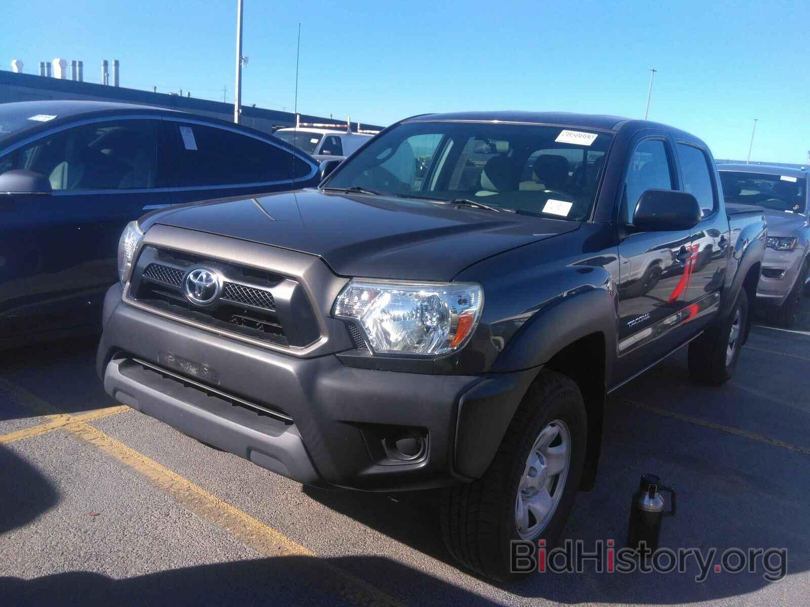 Photo 5TFLU4EN0FX143057 - Toyota Tacoma 4WD 2015