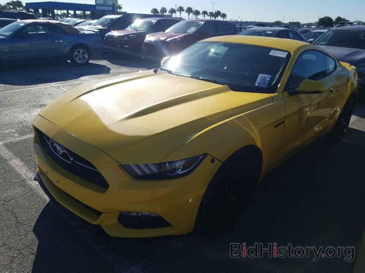 Photo 1FA6P8TH0F5325092 - Ford Mustang 2015
