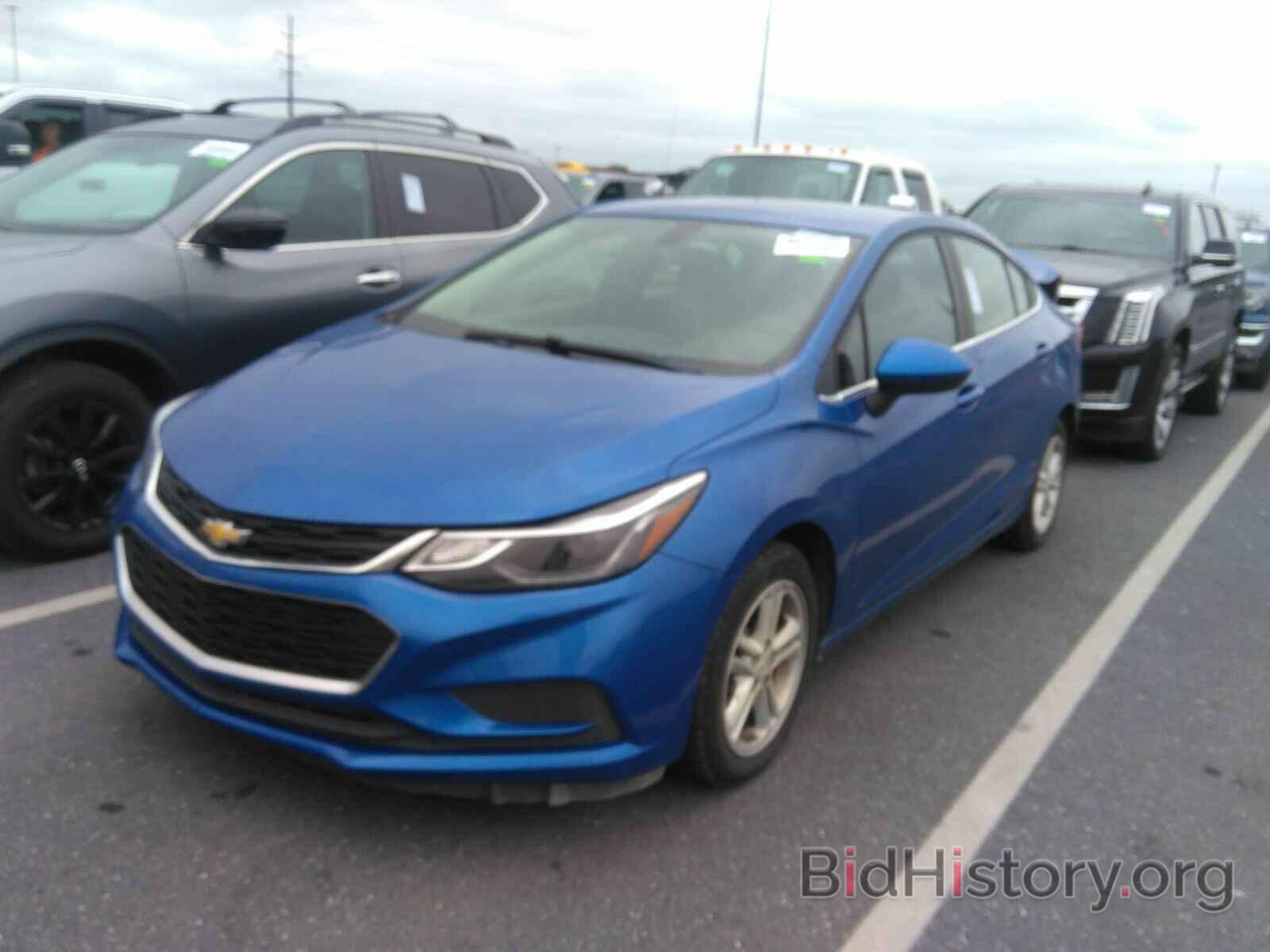 Photo 3G1BE5SM0HS550805 - Chevrolet Cruze 2017