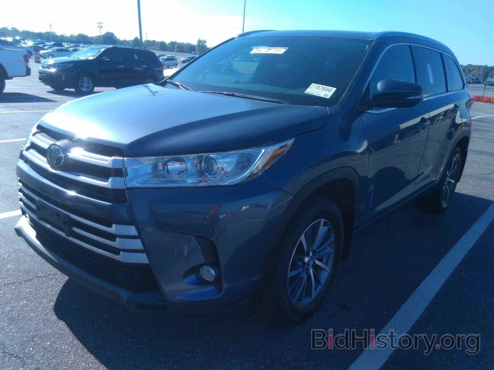 Фотография 5TDJZRFH0JS911567 - Toyota Highlander 2018