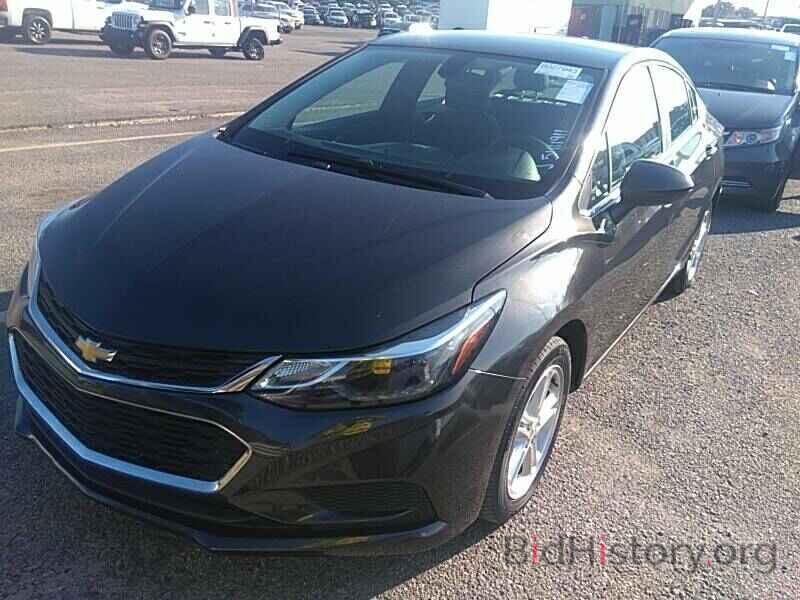 Photo 1G1BE5SM3H7127716 - Chevrolet Cruze 2017