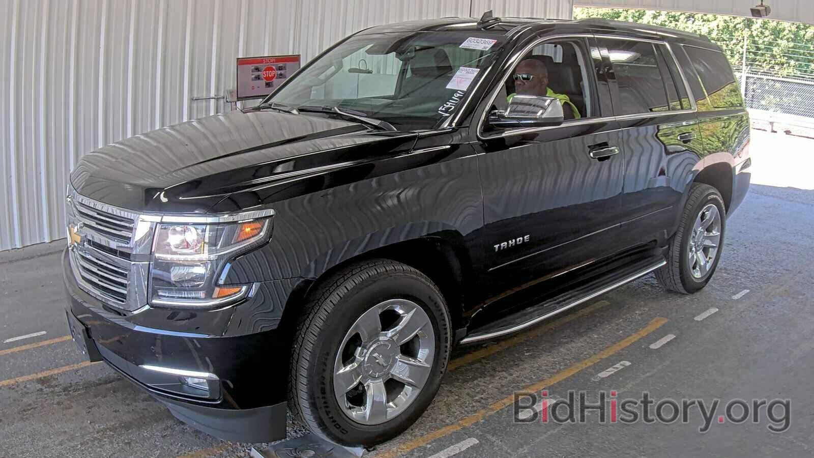 Photo 1GNSKCKC7KR336486 - Chevrolet Tahoe 2019