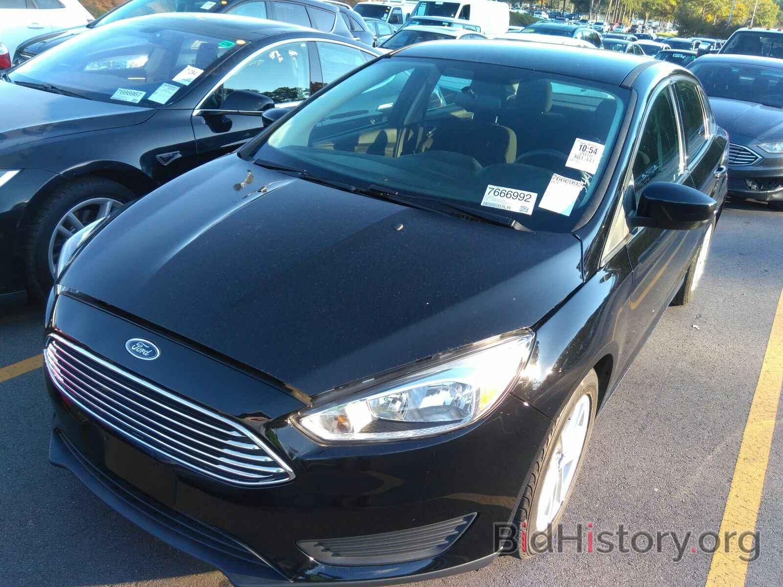 Photo 1FADP3FEXJL243273 - Ford Focus SE 2018
