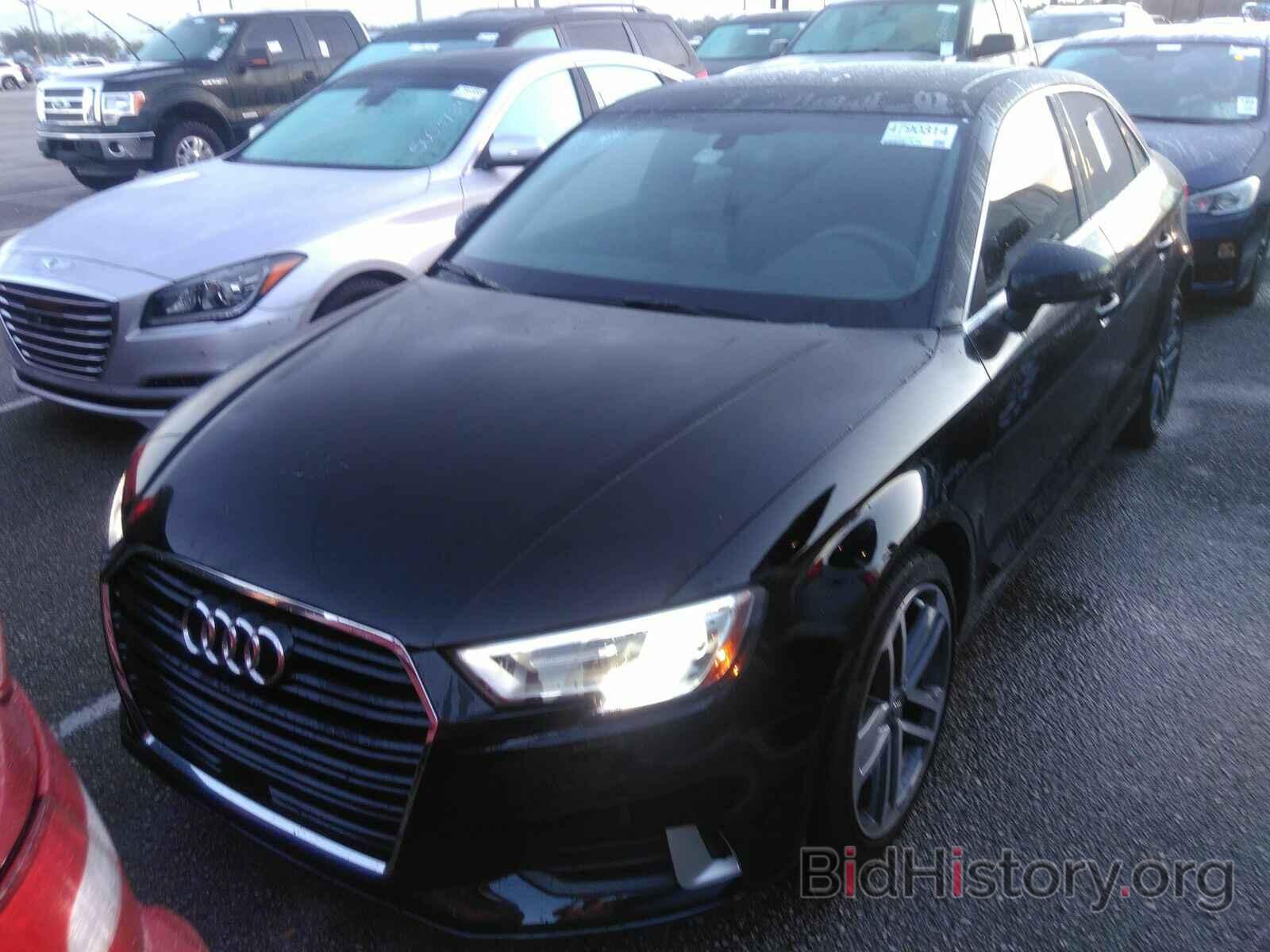 Photo WAUAUGFF8K1012131 - Audi A3 Sedan 2019