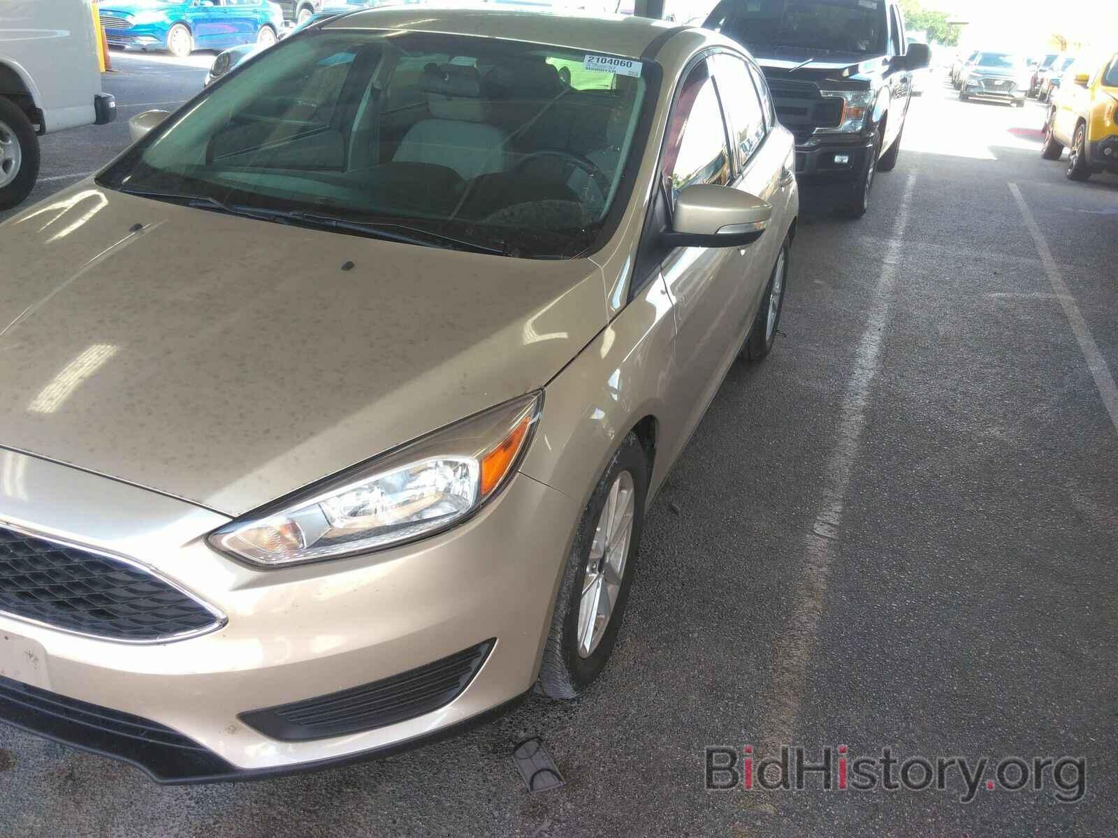 Photo 1FADP3K2XHL338227 - Ford Focus SE 2017