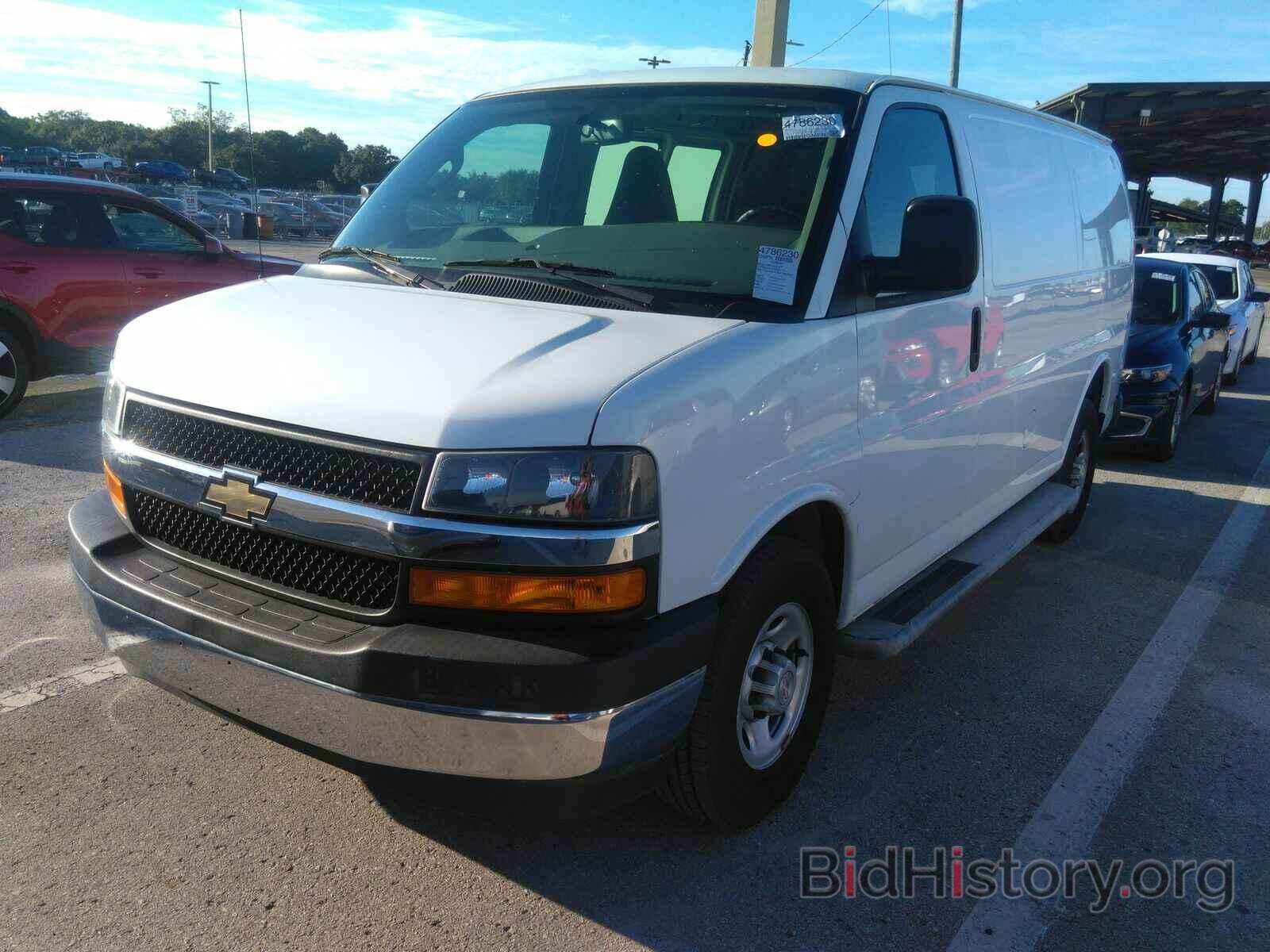 Photo 1GCWGAFG0J1904202 - Chevrolet Express Cargo Van 2018