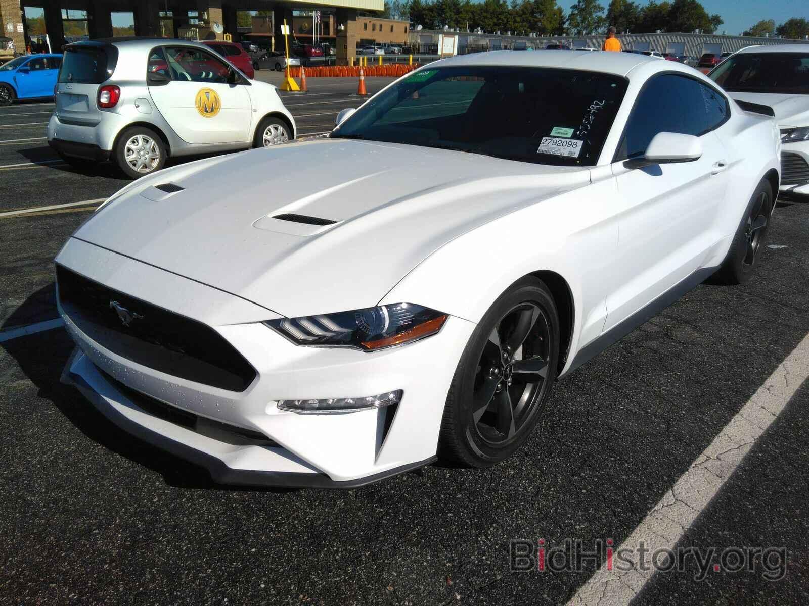 Photo 1FA6P8TH3J5102084 - Ford Mustang 2018