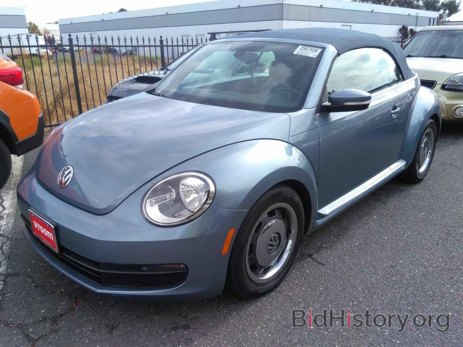 Photo 3VW517AT8GM812882 - Volkswagen Beetle Convertible 2016