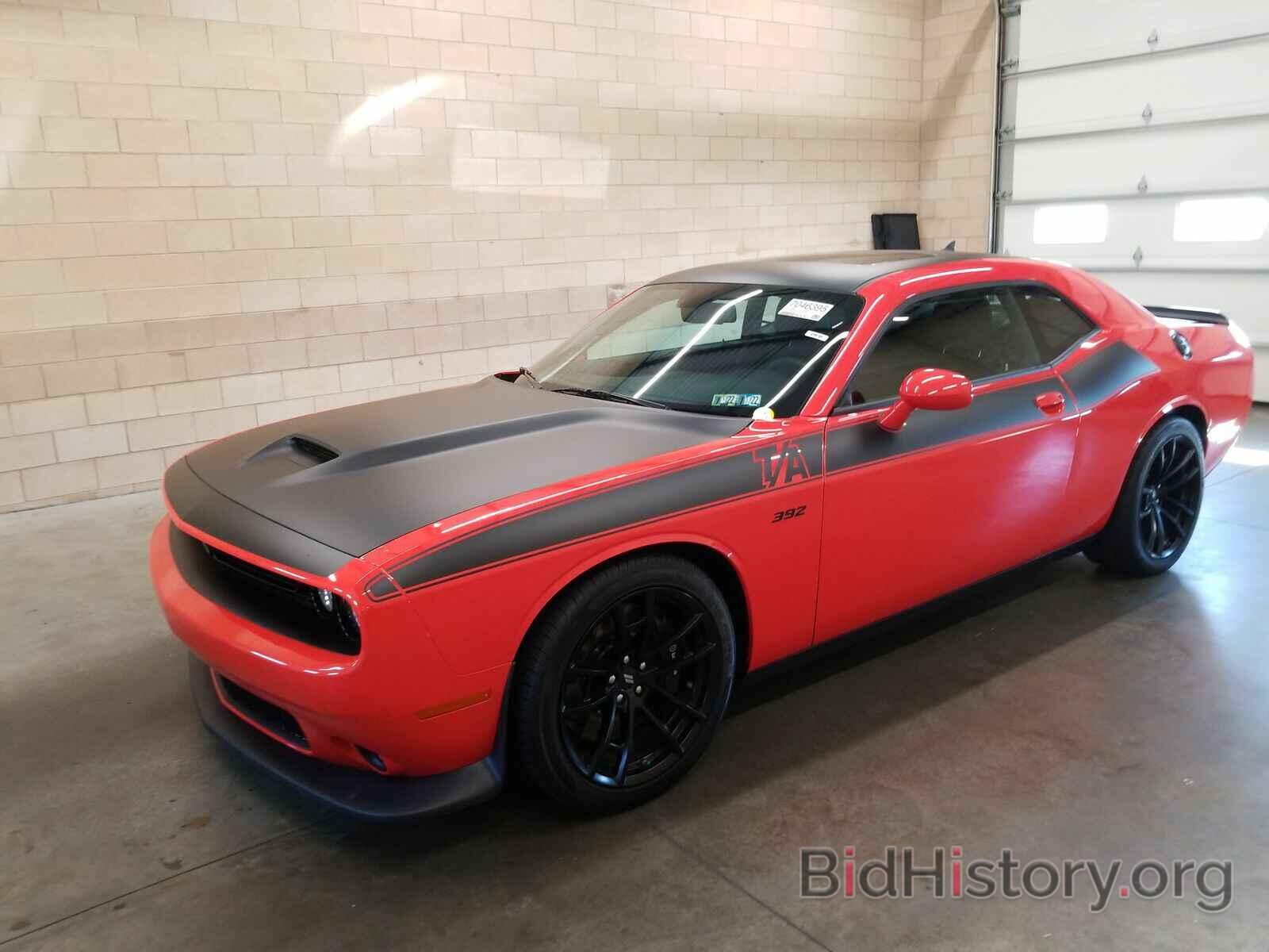 Photo 2C3CDZFJ1JH318202 - Dodge Challenger 2018