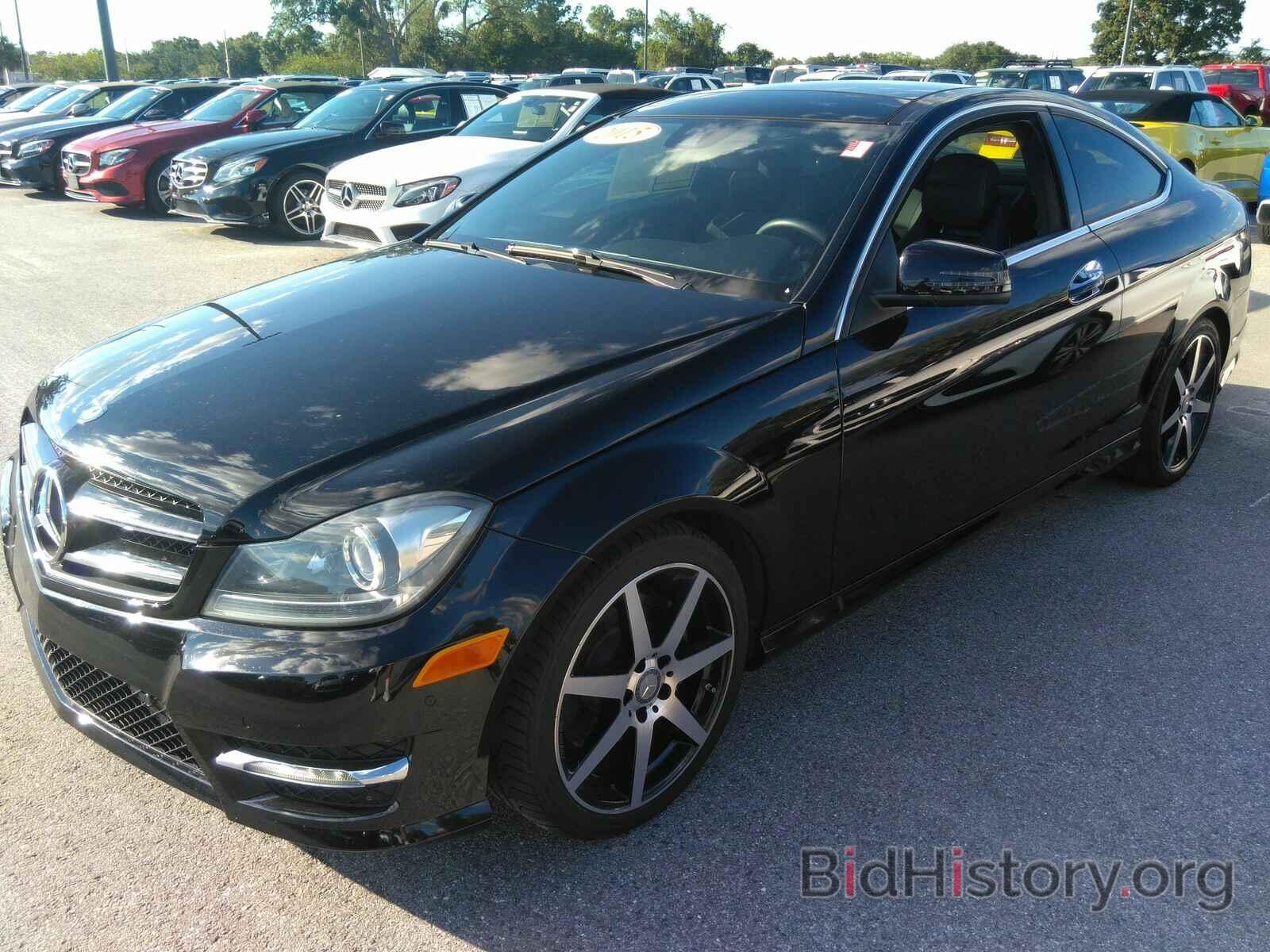 Photo WDDGJ5HB3FG351022 - Mercedes-Benz C-Class 2015