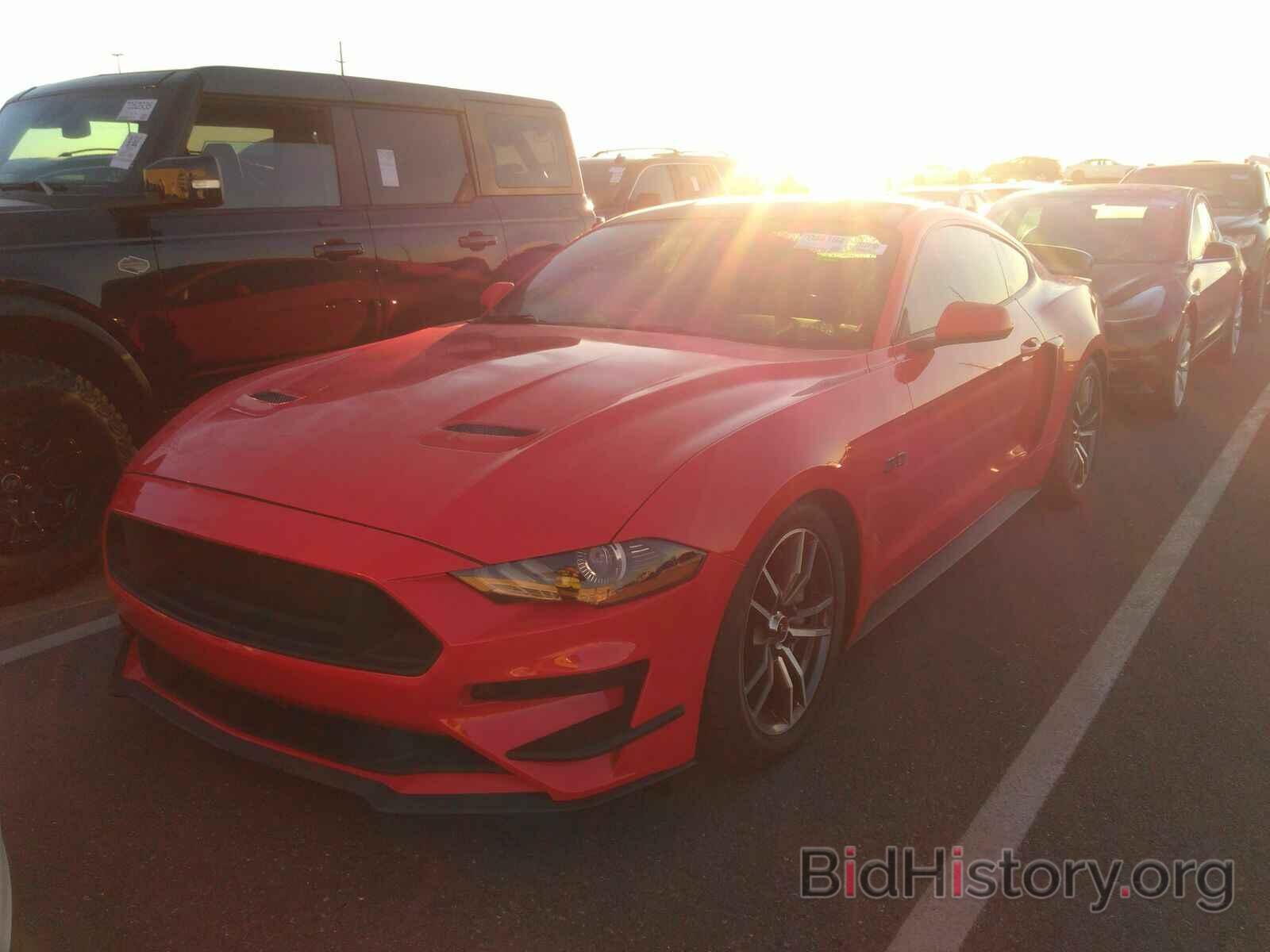 Photo 1FA6P8CF6J5129763 - Ford Mustang GT 2018
