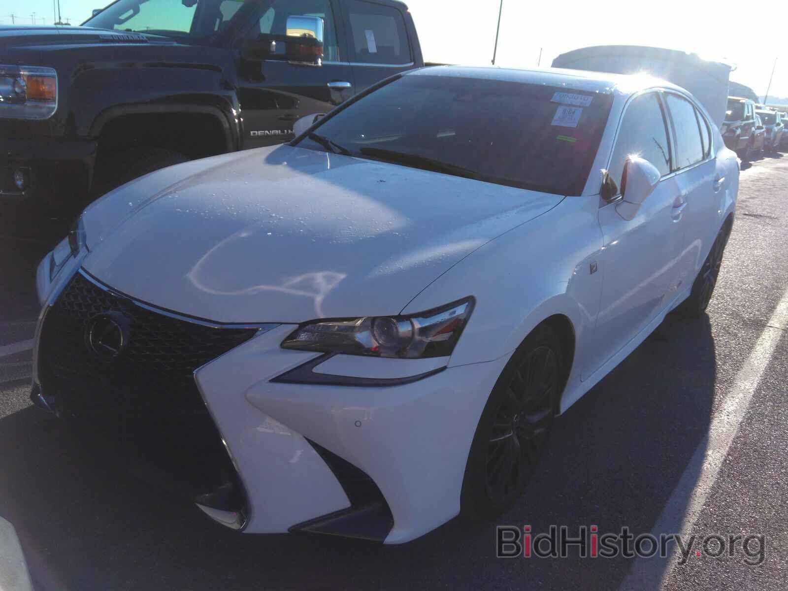 Photo JTHBZ1BL5JA014529 - Lexus GS GS 2018