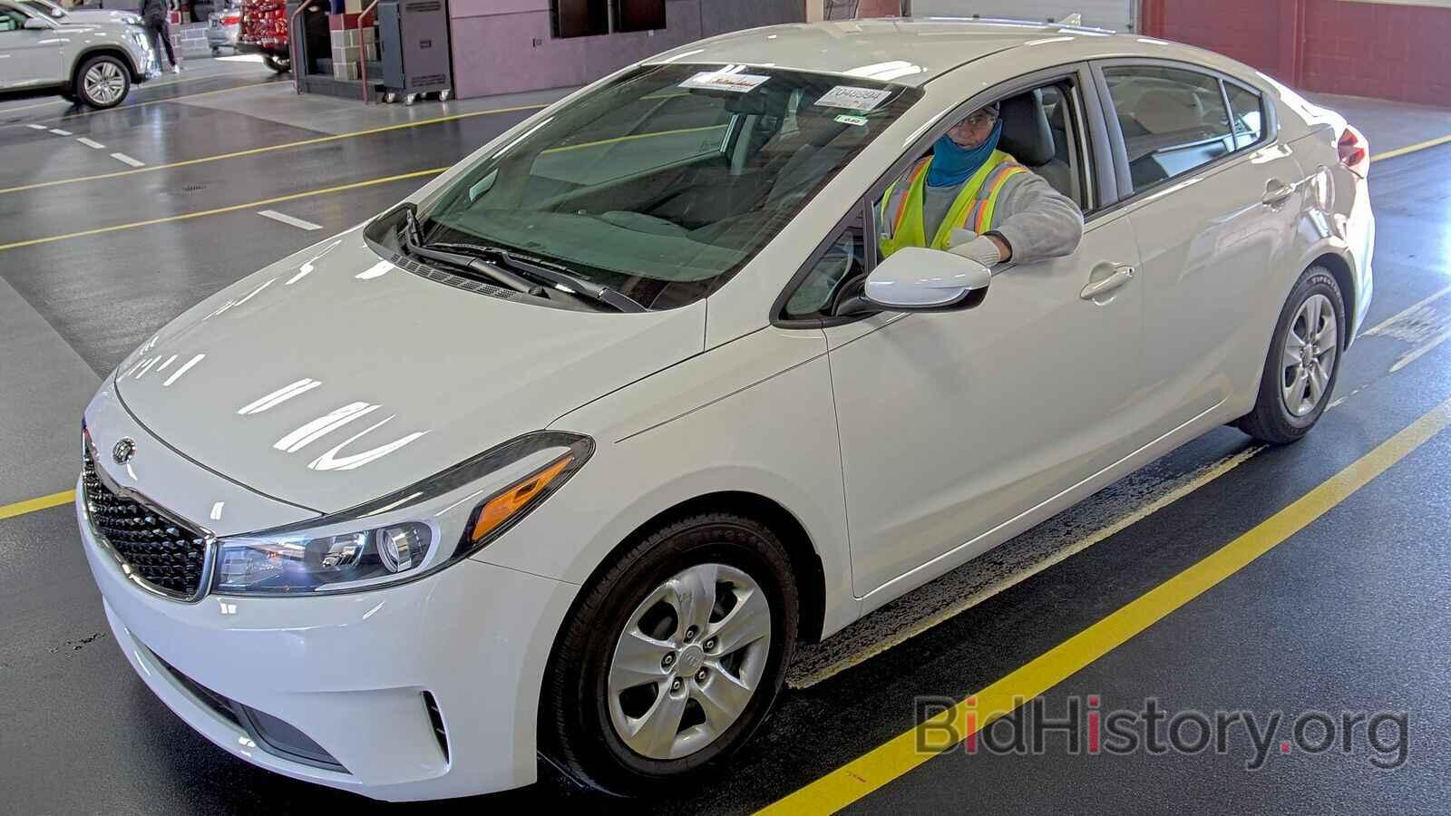 Photo 3KPFK4A77JE235849 - Kia Forte LX 2018