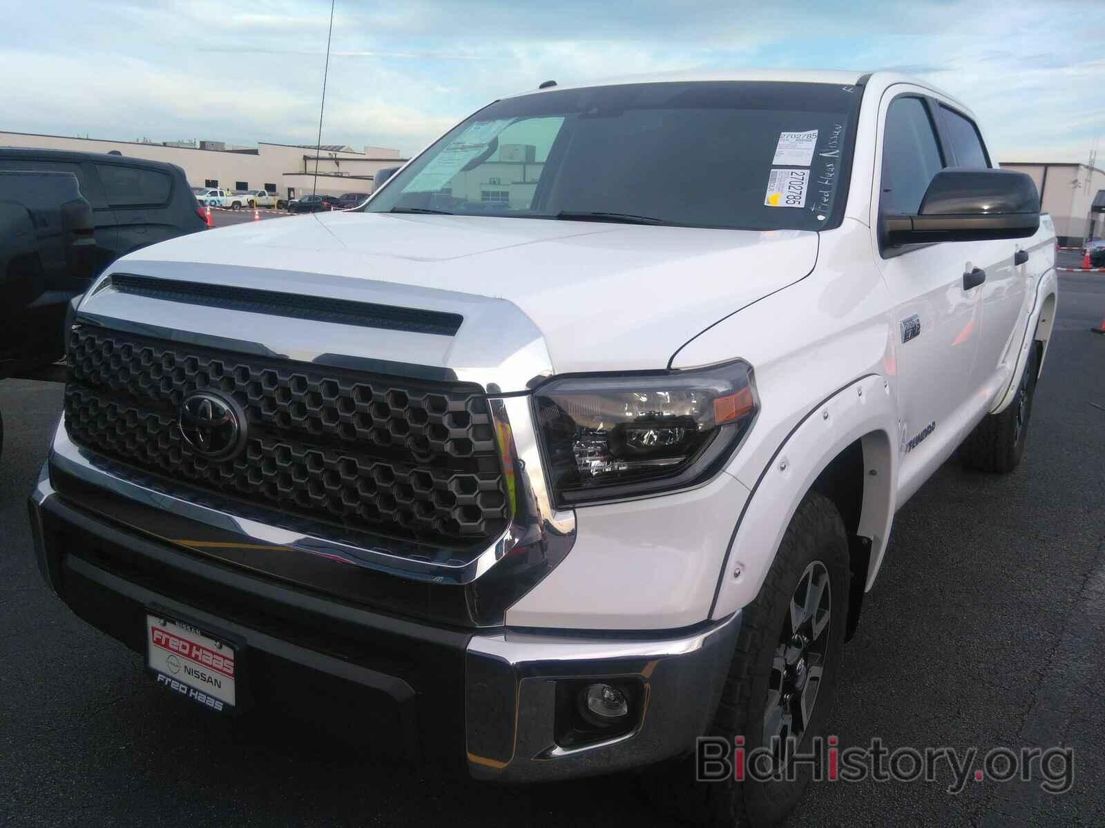 Photo 5TFDW5F1XKX794030 - Toyota Tundra 4WD 2019