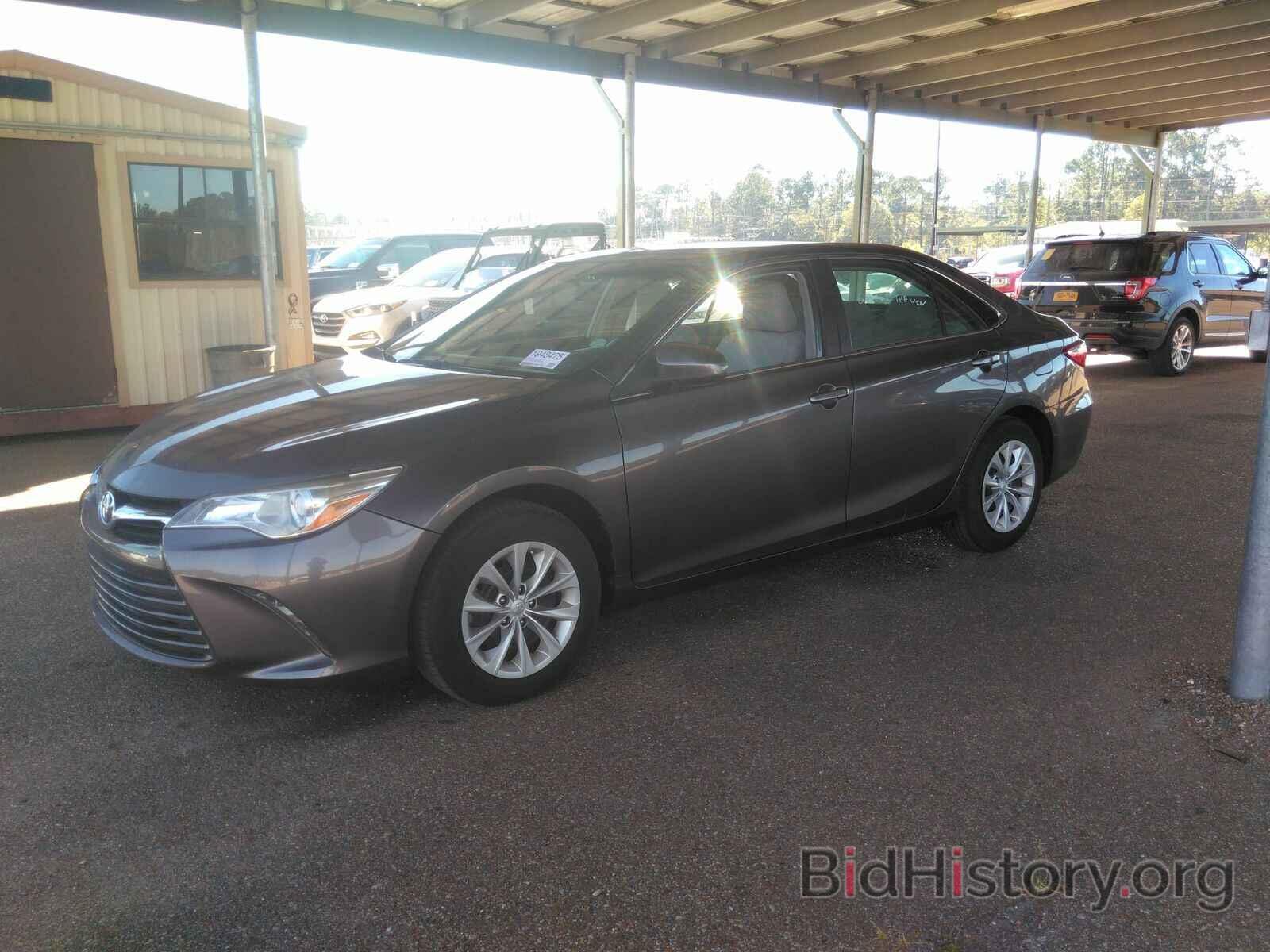 Photo 4T4BF1FK2FR502131 - Toyota Camry 2015