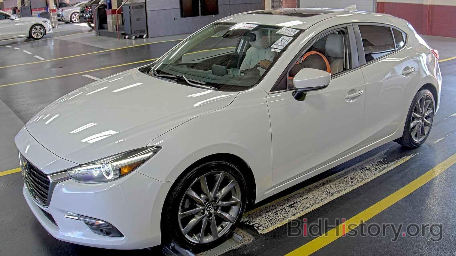 Photo 3MZBN1M39JM166923 - Mazda Mazda3 5-Door 2018