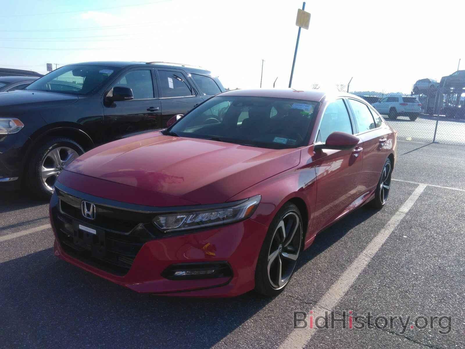 Photo 1HGCV1F30JA065580 - Honda Accord Sedan 2018