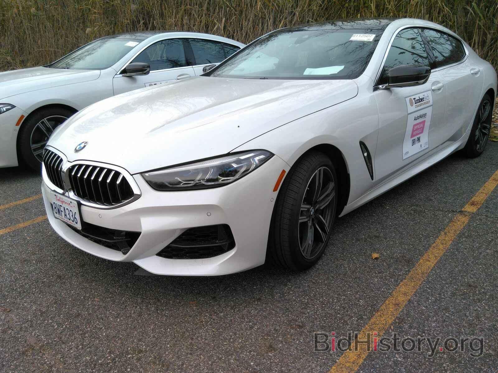 Фотография WBAGV8C00NCH16543 - BMW 8 Series 2022