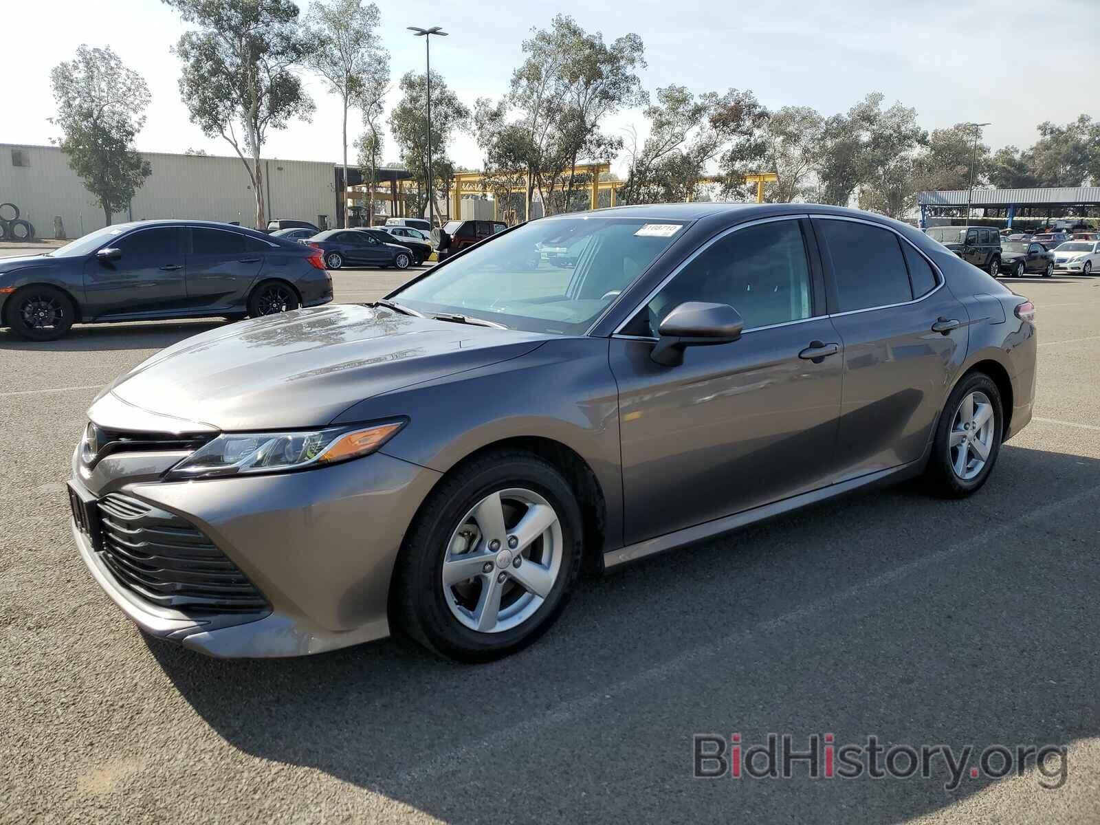 Photo 4T1B11HK6KU773662 - Toyota Camry LE 2019