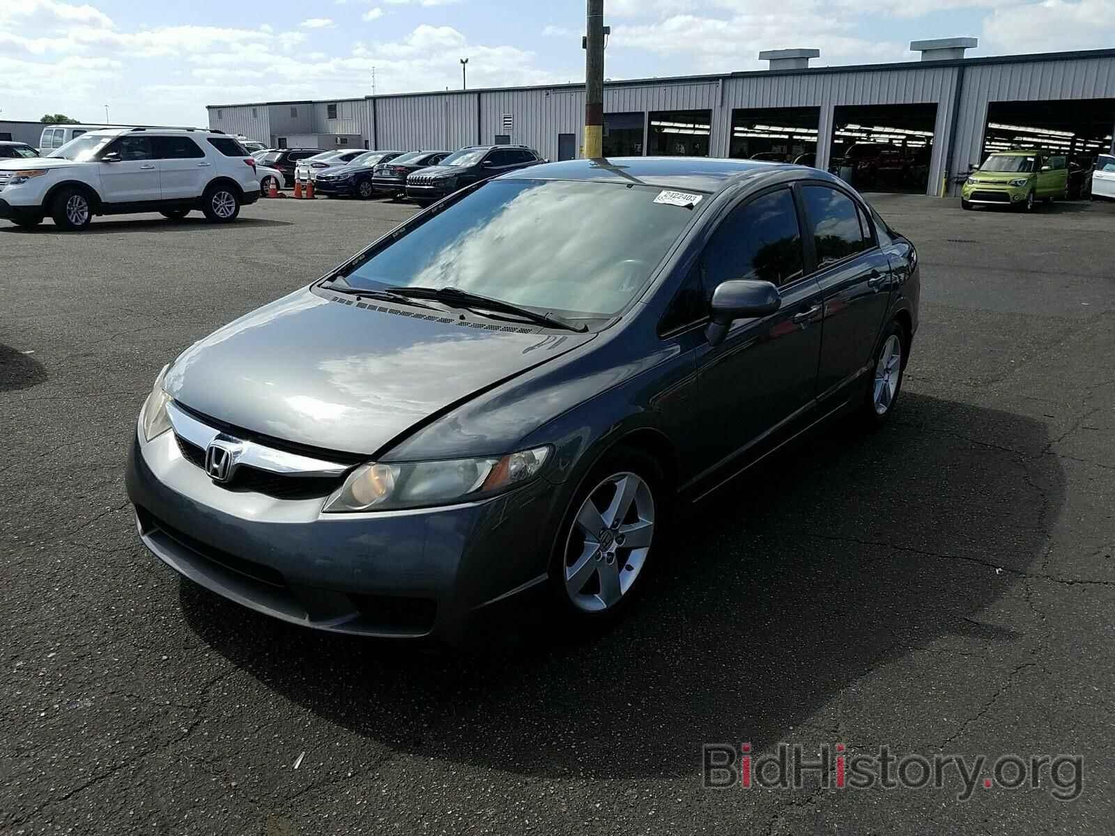 Photo 19XFA1E67BE012439 - Honda Civic Sdn 2011